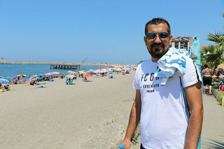 <p>Asayiş ve trafik timleri de sürücüler ve araçlar üzerinde denetlemeler yaparak, vatandaşların huzur ve güven ortamını sağlıyor. Asayiş olaylarının neredeyse hiç olmadığına vurgu yapan tatilciler, Akdeniz veya Ege’yi tercih etmek yerine Filyos’u tercih ettiklerini ifade ettiler.</p>