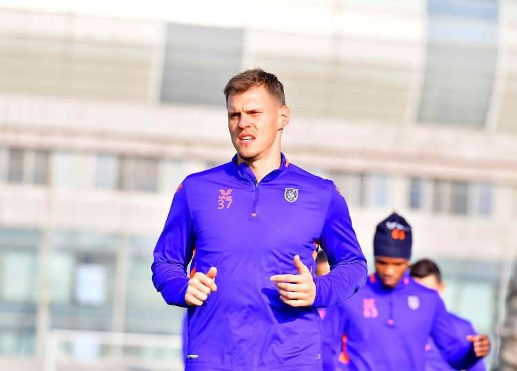 <p>Martin Skrtel<br />
<br />
​Mevki: Defans<br />
<br />
Son Kulüp: Başakşehir</p>
