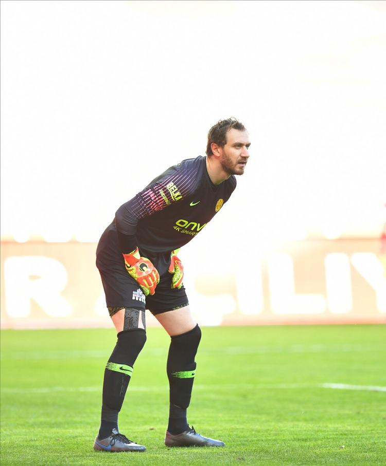 <p>Korcan Çelikay<br />
<br />
Mevki: Kaleci<br />
<br />
Son Kulüp: Ankaragücü</p>