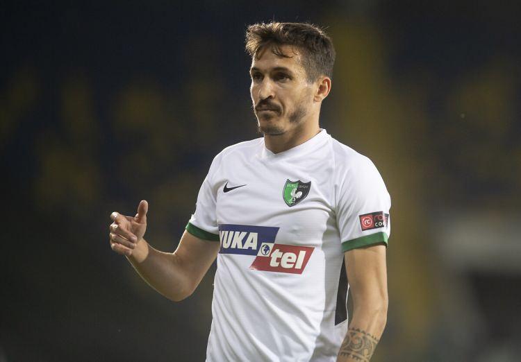 <p>Tiago Lopes<br />
<br />
Mevki: Defans<br />
<br />
Son Kulüp: Denizlispor </p>
