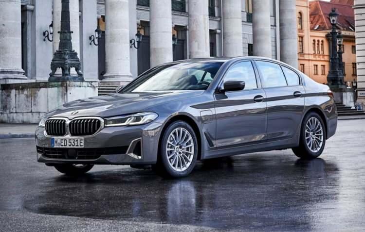 <p>Yeni BMW 530i xDrive Sedan - Special Edition Luxury Line - Otomatik - Mild Hybrid - Benzin</p>
