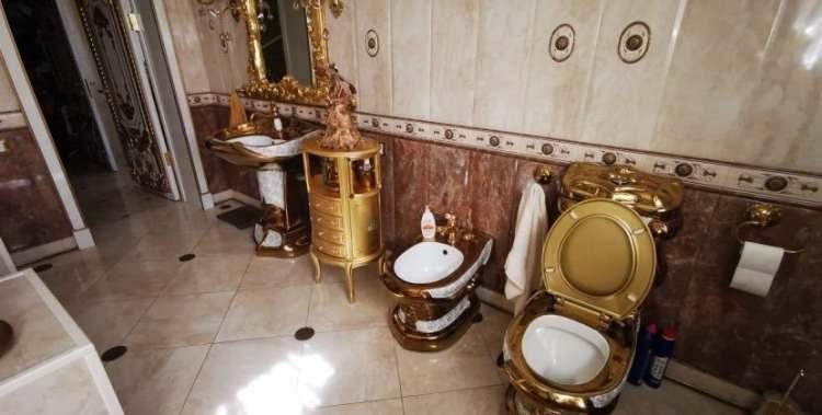 <p>Polis operasyonun ardından Safanov ve beraberindeki 35'ten fazla polis hakkında ise soruşturma başlattı.</p>