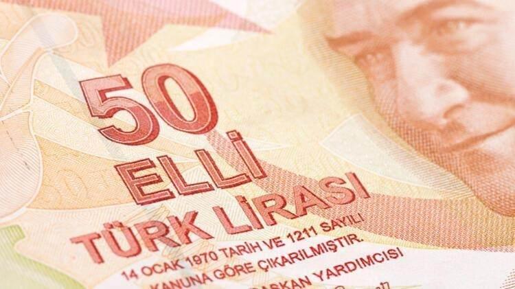 <p><strong>İSTİFA EDEN OLURSA ÖDER</strong></p>
<p>Bazı durumlarda patron işçinin bir dakika dahi orada kalmasını istemeyebilir. İşveren 5 yıllık işçisini hemen işten çıkarmak isterse, 8 haftalık ücreti ‘peşin’ ödemek zorunda. Bu paraya da ‘ihbar tazminatı’ deniyor. </p>