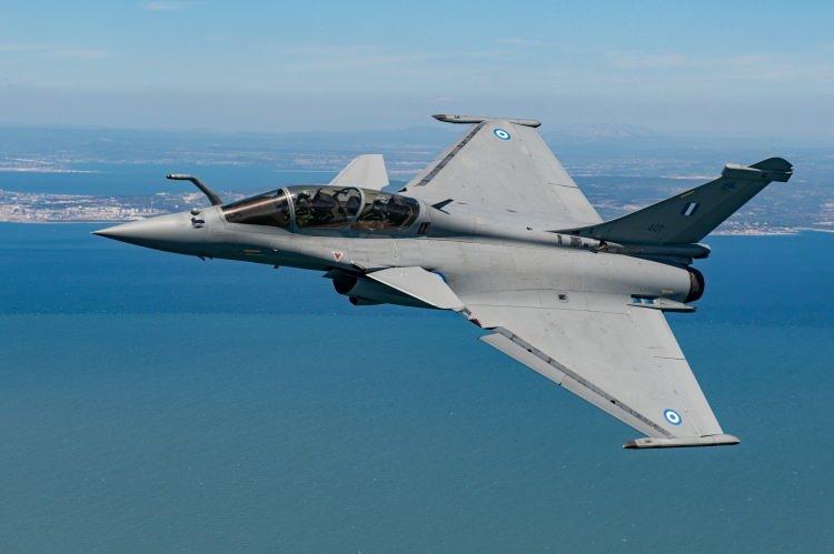 <p>Rafale uçakları, Türkiye’yi caydırma amacına hizmet edemediği gibi, Yunanistan’a maliyeti katlanarak artacak.</p>