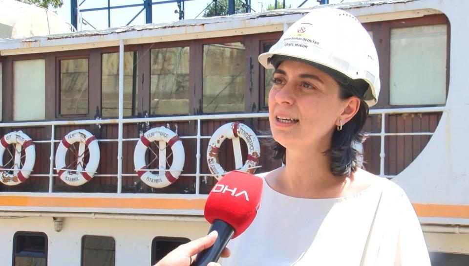<p>Şu sorular geliyor 'Niye bu gemilere harcama yapıyorsunuz?' gibi. Aslında denizcilik kültürümüzün sembol gemileri ve İstanbul'da bir deniz kenti. Bunu ön plana çıkarmak için bakarak, yaşatarak ve sefere katarak bir mesaj gönderiyoruz" diye konuştu.</p>