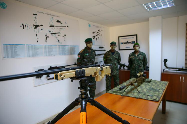 <p>Alanında önemli eğitim merkezlerinden İzmir'in Foça ilçesindeki Jandarma Komando Eğitim Komutanlığında bugüne kadar 20 farklı dost ve müttefik ülke askerine eğitim verildi.</p>
<p> </p>