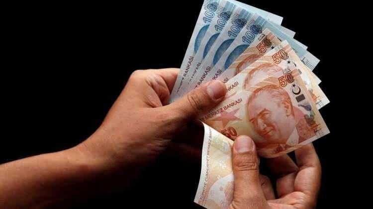 <p>Memur ve memur emeklileri için yarın yapılacak ilk toplantıyla başlayacak zam pazarlığı süreci, yasal olarak ağustosun üçüncü haftasında sona erecek.</p>