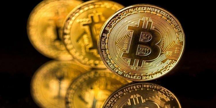 <p><strong>40 BİNE DAYANDI</strong></p>
<p>Amazon’un ilanının ve Musk’ın Bitcoin ile ilgili olumlu konuşmasının ardından tarihi yüksek seviyesinden yüzde 38 uzakta olan Bitcoin bugün sabah saatlerinde Londra’da 39 bin 681 dolar seviyelerini gördü.</p>
