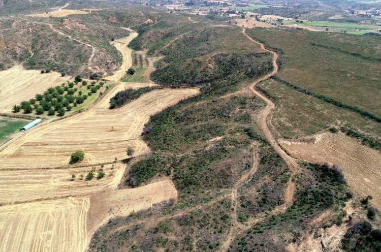 <p>Köylülerden Hayati Aydın da özellikle bu dönemde orman yangınlarına karşı daha duyarlı olunması gerektiğini söyledi.</p>