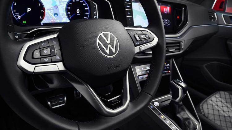 <p>Crossover ürün gamını genişleten Volkswagen yeni modelini ortaya çıkardı. Brezilya'da yıllardır Nivus adıyla satılan model Avrupa için Taigo olarak geliyor.</p>
