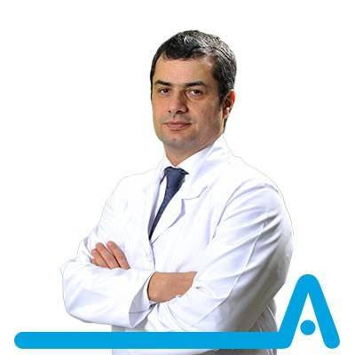 <p><span style="color:#000000"><strong>Birçok kişi Acun Ilıcalı'nın doktor bir abisi olduğunu bilmiyordu.</strong></span></p>