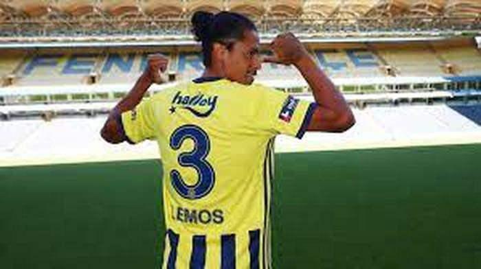 <p>Mauricio Lemos</p>

<p> </p>

<p>Emre Belözoğlu'nun Sportif Direktör olarak görev yaptığı zamanda Las Palmas'tan fırsat transferi olarak görülen Lemos, bir türlü Süper Lig'e ve Fenerbahçe'ye uyum sağlayamadı. Lemos'un hazırlık maçlarında yaptığı kritik hatalar da takımdan ayrılığını bir adım yaklaştırıyor.</p>

