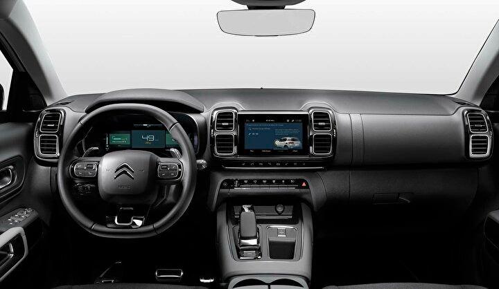 <p>Citroen'in Ağustos ayı kampanyalarından birisi de faizsiz kredi fırsatı oldu. Bazı modeller için müşterilere Ağustos ayı içerisinde faizsiz kredi verileceği açıklandı. Yapılan duyuruda yer alan bilgilere göre 2021 model Citroen C5 Aircross model araç için müşterilere 12 ay vadeli ve sıfır faizli 90 Bin TL kredi veriliyor. Citroen'den 2021 model Berlingo Combi araç almak isteyen müşterilere 12 ay vadeli ve sıfır faizli 40 Bin TL kredi imkanı tanınıyor 2021 model Citroen C-Elysee otomobil satın almak isteyenlere 40 Bin TL kredi 12 ay vadeli ve sıfır faizli olarak veriliyor.</p>
