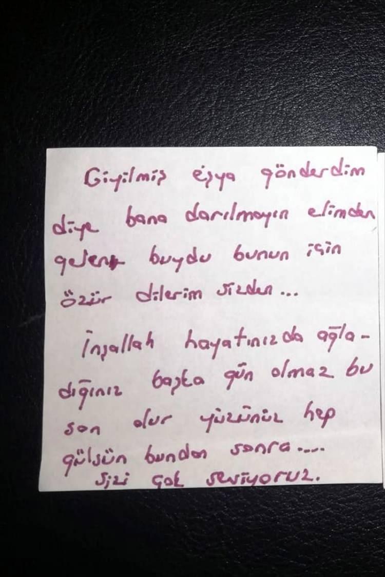 <p>Serik'ten Müzeyyen Elif Vural ise gönderdiği mektupta kendilerinin de daha önce yangın yaşadığını belirterek "Pes etmeyin, ayakta durun, savaşın sonuna kadar. Destekçinizim. Sizleri seviyoruz." dedi.</p>