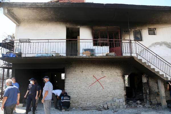<p>Manavgat'tan buraya gelmem 15 dakika sürer. Geldim, elektrik su yoktu, babamı evden indirmem 5-10 dakika sürdü. Garajda traktör vardı, babam 'gel traktörü çıkaralım' dedi. </p>
