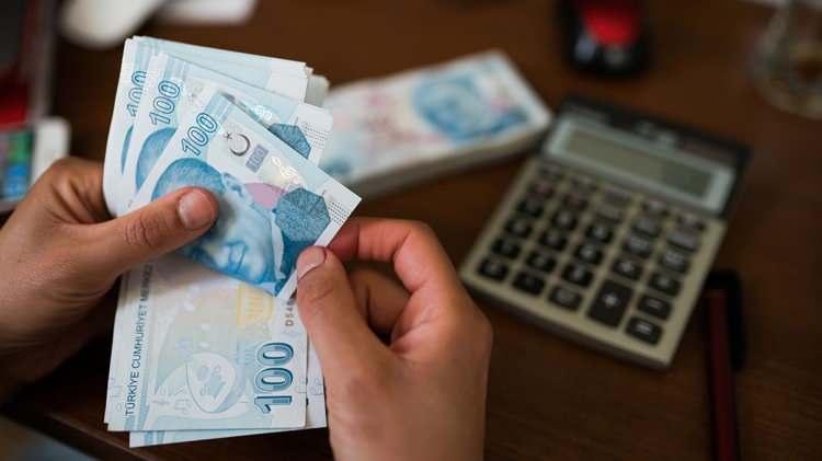 <p>"Kırsal kalkınma yatırımlarının desteklenmesi kapsamında 19 milyon 327 bin 429 lira, hayvancılık destekleri kapsamında hayvan hastalıkları tazminatı 17 milyon 130 bin 5 lira, toplam yaklaşık 210 milyon 44 bin 627 lira ödeme yapacağız. Ödemeler bugün saat 18.00 itibarıyla üreticilerimizin hesaplarına aktarılmaya başlandı."</p>
<p> </p>