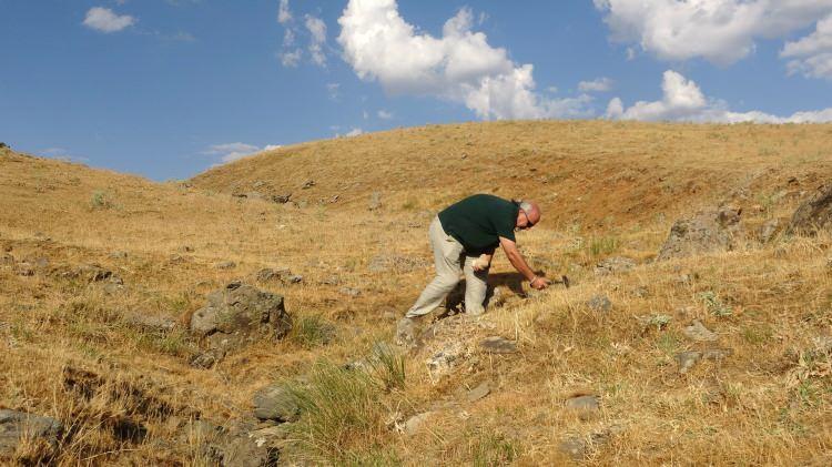 <p> Doğu Anadolu Bölgesi coğrafyası özelinde Muş’un da paleocoğrafyası ve paleoiklim koşulları hakkında yeni verilere, yeni bilgilere sahip olmuş olacağız.” dedi.</p>

<p> </p>
