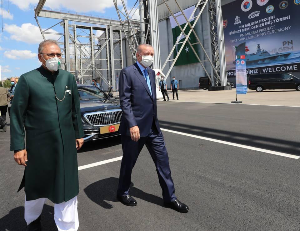 <p> Pakistan'ın her kazanımını kendi kazanımımız olarak görüyoruz. İşbirliği yaptığımız 80'e yakın ülke arasında Pakistan'ın ayrı bir yeri vardır. </p>