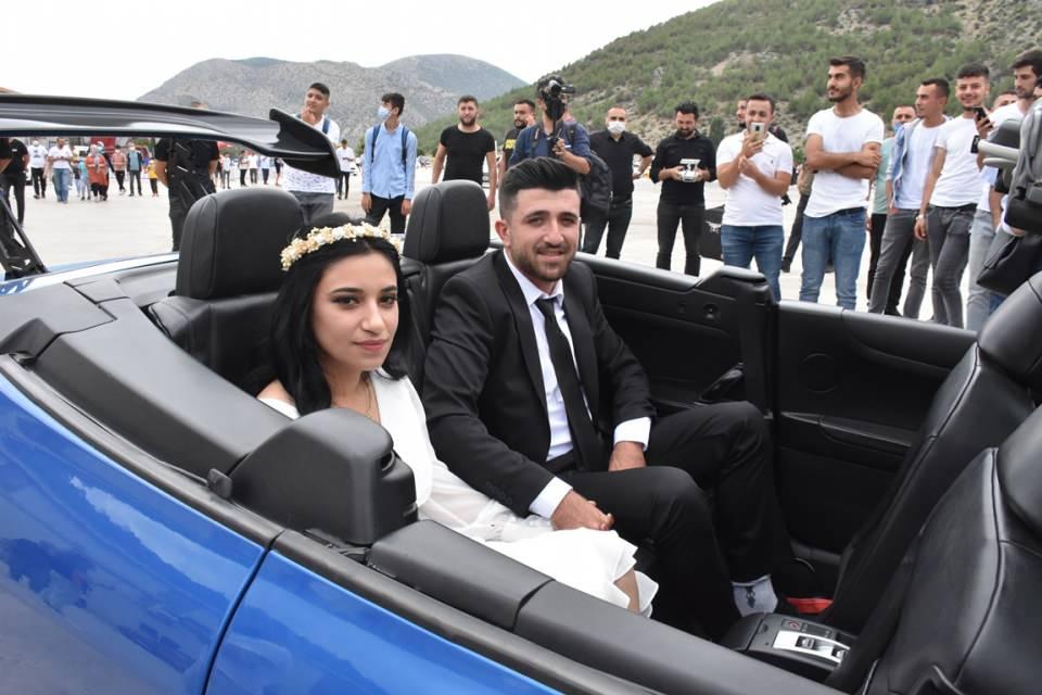 <p>Karadeniz Bölgesi’nin en büyük modifiye fuarını gerçekleştiriyoruz. 2 binden fazla aracımız var. Yarın bu alanın tamamını dolu görmüş olacaksınız” ifadelerini kullandı.</p>
<p> </p>