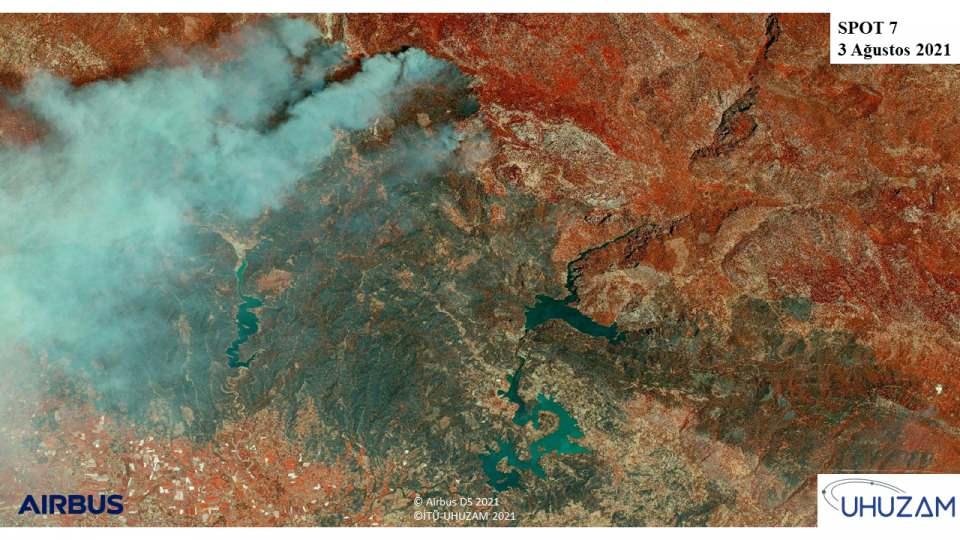 <p>Bu kapsamda, orman yangınların doğaya verdiği zarar, "Spot 6&7", "Worldview 2&3" ve "Sentinel-2" ve ''Landsat 8'' uyduları aracılığıyla görüntülendi. </p>
