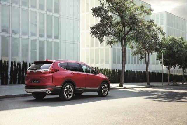 <p>Honda’nın SUV segmentindeki modeli CR-V'de de, Ağustos ayına özel kredi kampanyası kapsamında 150 bin TL kredi kullanımına yüzde 0,99 faiz oran ve 12 ay vade seçeneği sağlanıyor.</p>
<p> </p>
<p> </p>