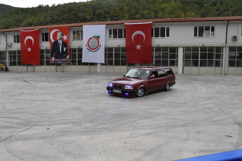 <p><strong>'YARIN BURASI DOLACAK'</strong></p>

<p>Modifiye fuarının bu yıl 4’üncüsünü gerçekleştirdiklerini söyleyen Amasya Tuning Kulüp Başkanı Talip Yeniçeri ise, “Bu yıl fuarı 2 gün olarak planladık. Birinci gün drift organizasyonumuz olacak. </p>
