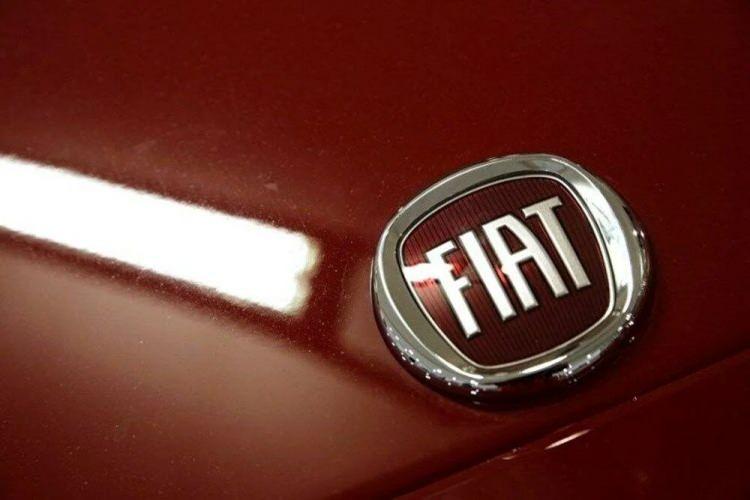 <p>Fiat da fiyatlarını güncelledi. Fiat, tüm modellerinde 52 bin 300 TL'ye varan indirimler getirdi. </p>
<p> </p>