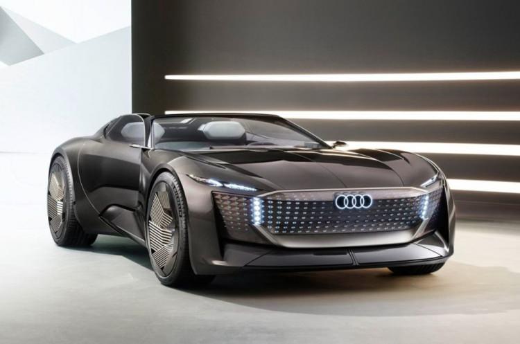 <p>Audi konsept araç ailesine yeni bir roadster ekledi. İki kapılı üstü açılır modelin adı Skysphere.</p>
