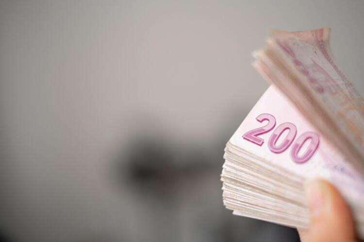<p>Ödemeler düzensiz ve örneğin ikinci ay 1700, beşinci ay 3 bin TL ödeme yapılmışsa, bunları ahlaki bir görevin yerine getirilmesi için yapılmış ödeme olarak sayıyor, tedbir nafakasını ödenmemiş kabul ediyor.</p>