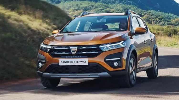 <p>Dacia Yeni Sandero Comfort 1.0 Turbo ECO-G 100 bg</p>
<p><strong>176 500 TL</strong></p>
