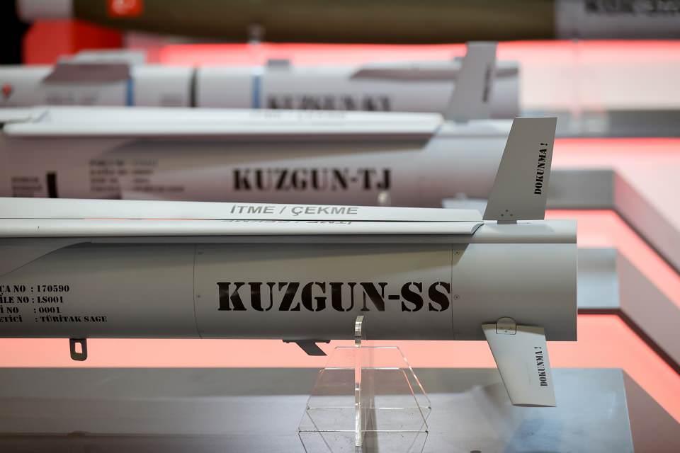 <p>TÜBİTAK SAGE Müdürü Gürcan Okumuş, IDEF 2021'de AA muhabirine yaptığı açıklamada, İHA'larda kullanılmak üzere tasarlanan mühimmatlar hakkında bilgi verdi.</p>

<p> </p>
