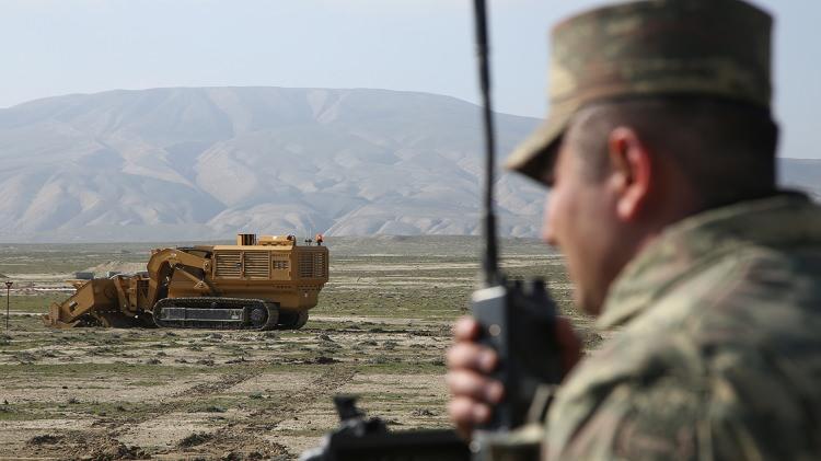 <p>Aracın yerli ve milli imkanlarla üretildiğine de değinen Arslan, “Yurt dışı ve yurt içi olmak üzere 30 adet aracımızdan ürettik. Aracımıza oldukça talep var. Bu rakamların yukarlara çıkacağını düşünüyoruz” diyerek sözlerini tamamladı.</p>