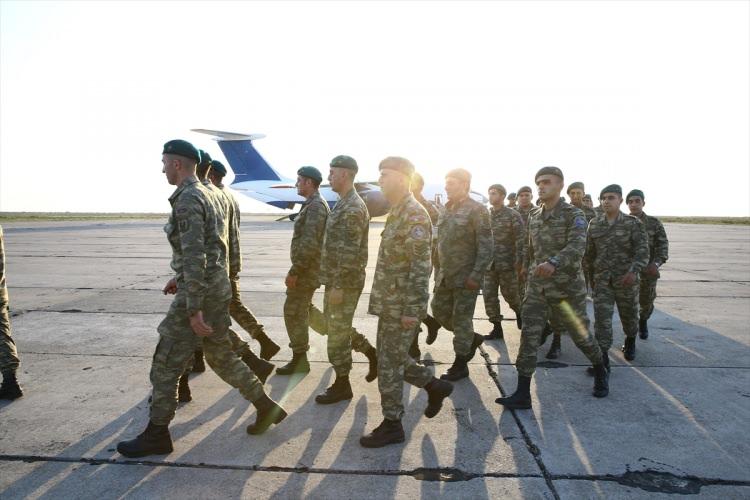 <p>Öte yandan, <strong>Azerbaycan</strong> barış gücü, 2002 yılından bu yana Afganistan'da görev yaparken, Türk Silahlı Kuvvetleri ile birlikte Afganistan'daki Kabil Uluslararası Havalimanı’nın güvenliğini sağlıyordu.</p>