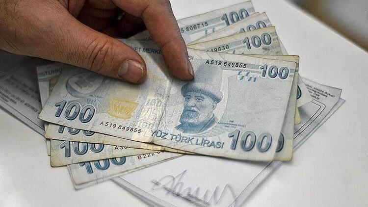 <p>Anlaşmayla tamamlanan toplu sözleşme sonucunda milyonlarca memurun 2 yıllık zamları ve sosyal hakları belirlendi.</p>