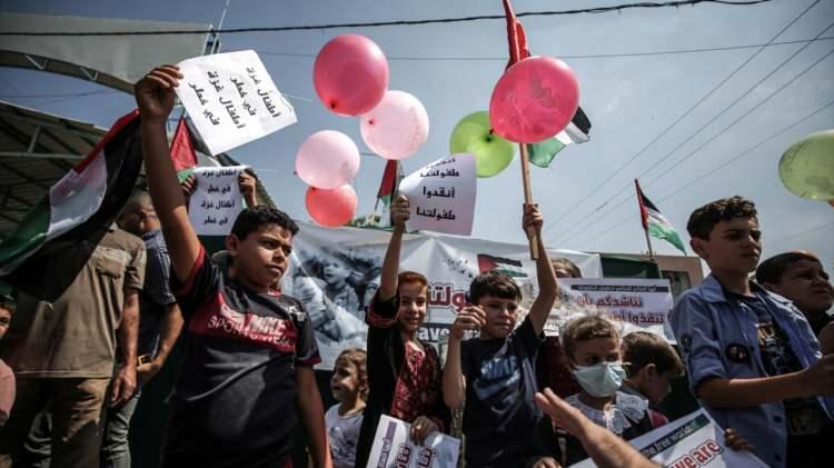 <p>Uluslararası kuruluşlara ve insan hakları örgütlerine seslenen Ebu Asker, İsrail işgali ve ablukasına destek vererek Filistin topraklarında insani krizin derinleşmesine sebep olan herkesin yargılanması çağrısında bulundu.</p>