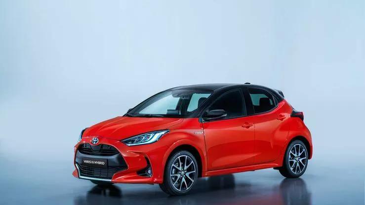 <p><strong>TOYOTA</strong></p>
<p>Yeni Corolla 1.5 Vision: <strong>220 bin 200 TL</strong></p>
<p>COROLLA 1.5 Vision Multidrive S: <strong>229 bin 550 TL</strong></p>
<p>Toyota Corolla HB 1.2 Turbo Dream Multidrive S: <strong>259 bin 600 TL</strong></p>
<p>Yaris 1.0 Vision: <strong>185 bin TL</strong></p>