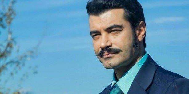 <p><span style="color:#B22222"><strong>Bilindiği üzere dizinin başrol oyuncusu Murat Ünalmış, Çukurova dizisine veda etti.</strong></span></p>

<p> </p>
