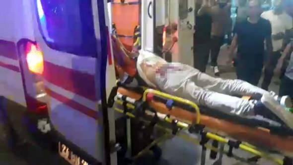 <p>Olay esnasında evde olan kızı A.Ş. Alpkılınç ise "Kapı 2 defa çaldı. Anneannem kim o diye seslendi, ilk başta ses gelmedi 2'nci seslenmesinde ise 112 sağlık ekibi olduğunu söyledi. Anneannem kapıyı açtı, kapının açılmasıyla sanık Ali Alpkılınç, anneannemi bıçaklamaya başladı. Anneannem anneme çocuklar diye bağırdı annem geldiği esnada ise bıçağı annemin boğazına soktu. Annem yere düşünce karışmadı, geri dönerek anneanneme saldırmak istedi fakat komşular gelince kaçtı" cümlelerini kullandı.</p>
<p> </p>