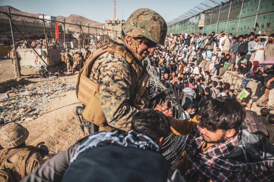 <p>Böylelikle, 2001 yılından bu yana geçen 20 yıldan sonra Afganistan’ın kontrolünü tamamen ele aldı.</p>