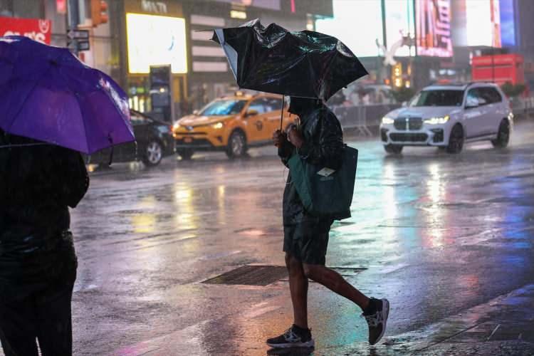 <p> Padfield, eyaletin güneydoğu kısmı hariç çoğu bölgesinde sel sularının çekildiğini açıkladı.</p>
