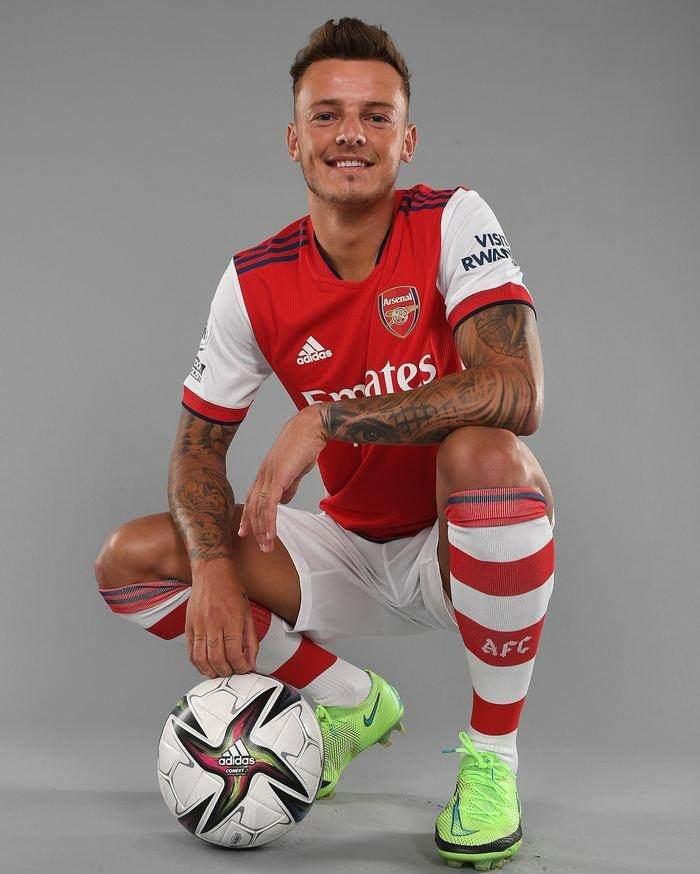 <p>Ben White</p>

<p> </p>

<p>Brighton -> Arsenal </p>

<p>Bonservis bedeli: 58.5 milyon Euro</p>
