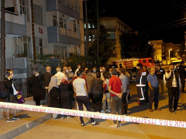 <p>Ankara'nın Sincan ilçesinde kolonu patlayan 24 daireli bina boşaltıldı.</p>
