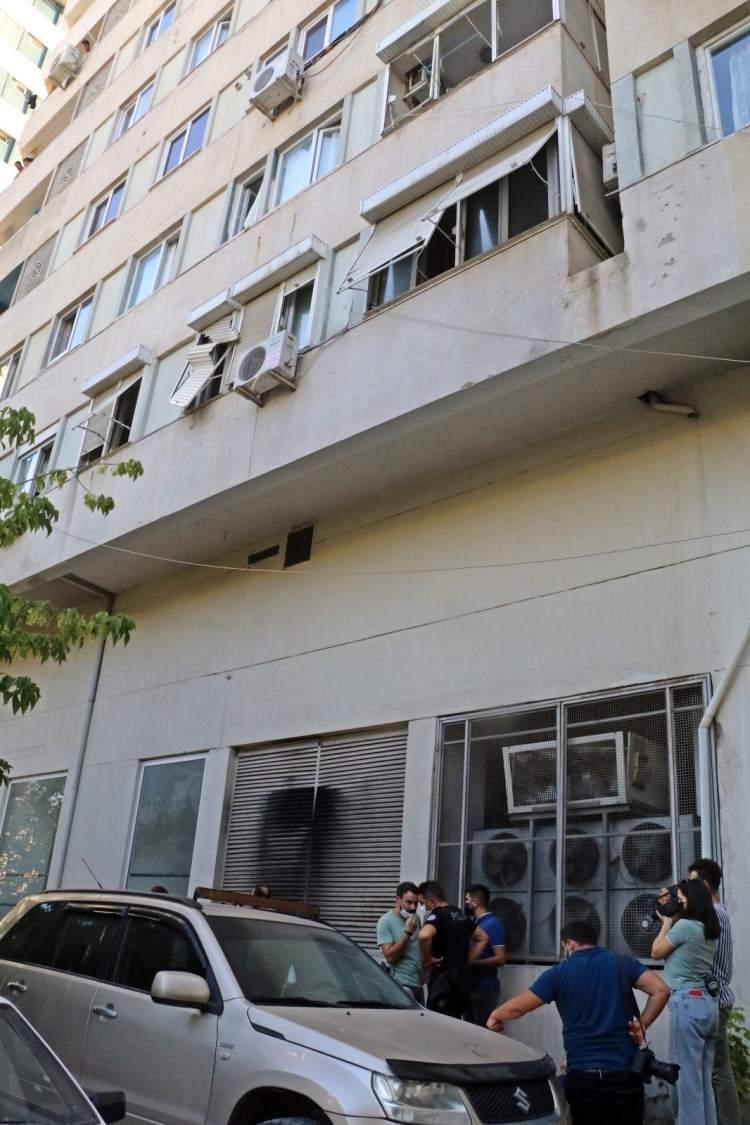 <p>Genç kızı düşerken cep telefonuyla görüntüleyen Şahin İyidilli, "Mutfakta oturuyordum. Sesler gelmeye başladı. </p>