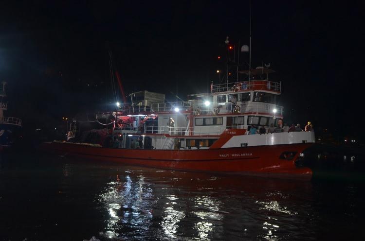 <p>Özellikle kafes balıkçılığının geldiği noktayı göz önüne alırsak, denizde üretimi gerçekleştirilen yaklaşık 14 bin tonun üzerinde balıkla, ülkemizin ihracatına önemli bir katkı yapıyoruz. Yıllık, yaklaşık olarak 50 milyon doların üzerinde bir ihracatın gerçekleştiğini ilimiz için çok rahat söyleyebilirim." diye konuştu.</p>
