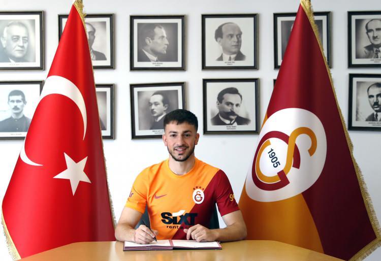 <p>Halil Dervişoğlu (Forvet)</p>

<p>Brentford → Galatasaray</p>
