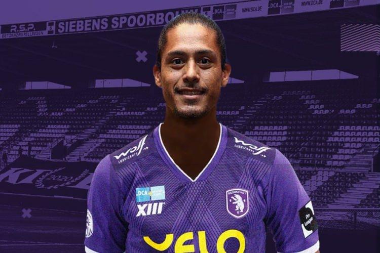 <p>Mauricio Lemos (Stoper)</p>

<p>Fenerbahçe → Beerschot</p>
