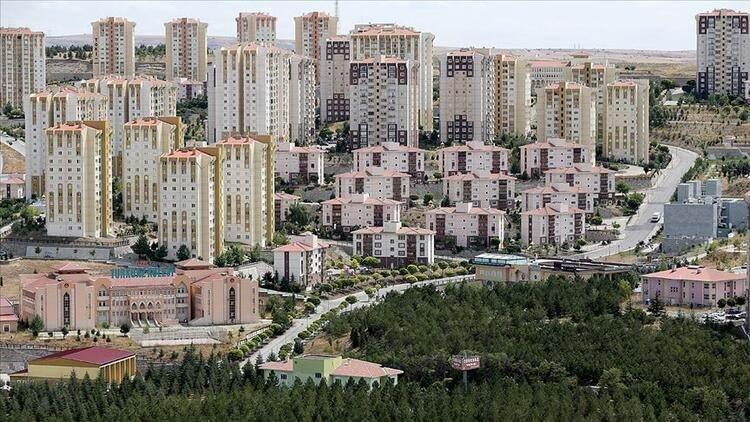 <p>Henüz böyle bir hukuki olayla karşılaşmadım, ama, yine de kira bedelinin bir üst sınırı olduğunu düşünüyorum. O da Türk Borçlar Kanunu’nun 27 ve 28 inci maddelerindeki ahlaka veya kamu düzenine aykırılık, eskiden gabin denilen, aşırı yararlanma sebepleridir.</p>