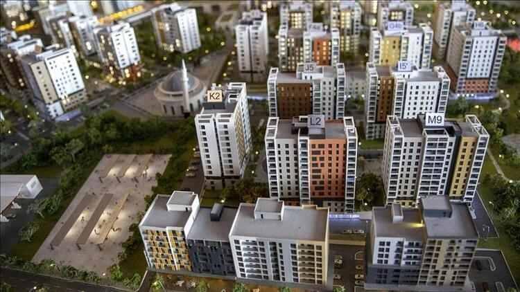 <p>Kiralık evin bulunduğu bölgedeki ortalama kiralar yüzde 30 artmış olsa bile Temmuz 2021 itibariyle 12 aylık TÜFE ortalaması 15.15 olduğundan, kira da ancak bu kadar artırılabilir. Kiralayanın katlanacağı kanuni bir sonuç. Ortalama kiralar TÜFE oranından daha az artsa, bu durum kiracının aleyhine olmasına rağmen, kiracı da buna katlanmak zorunda.</p>