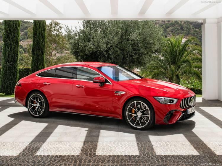<p>Fiyatı henüz belli olmayan Mercedes-AMG GT 63 S E Performance, bu yılın sonunda Avrupa ve ABD pazarında satışta olacak.</p>