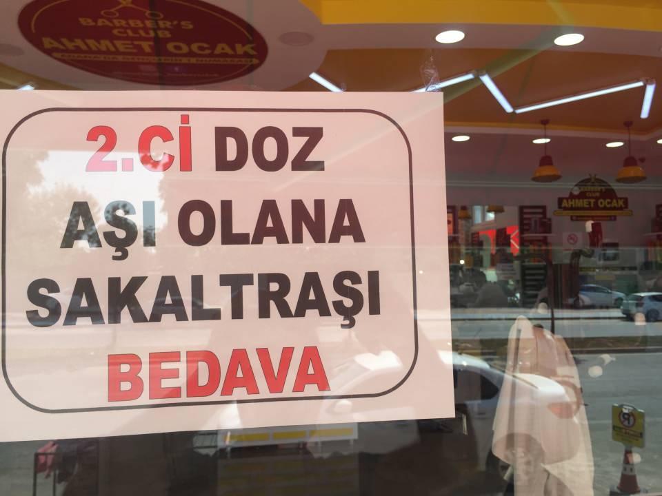 <p>Ocak, virüs nedeniyle 2 ay kapandıkları o dönemde ekonomik olarak çok zorluk yaşadıklarını belirterek, “Bir daha kapanmamak ve o zor günlere geri dönmemek için herkesi aşı olmaya davet ediyorum. </p>